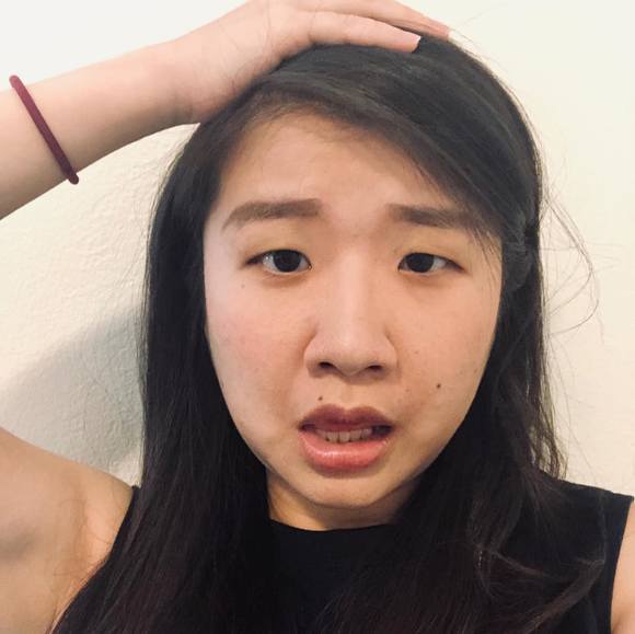 Profile Picture of Ya-ching Hsieh (@wow22011) on Poshmark