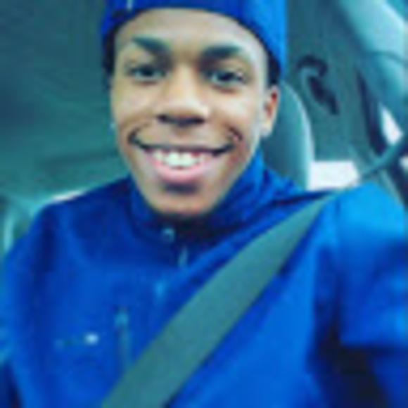 Profile Picture of Joshua Mcmiller (@mcmillerjoshua) on Poshmark