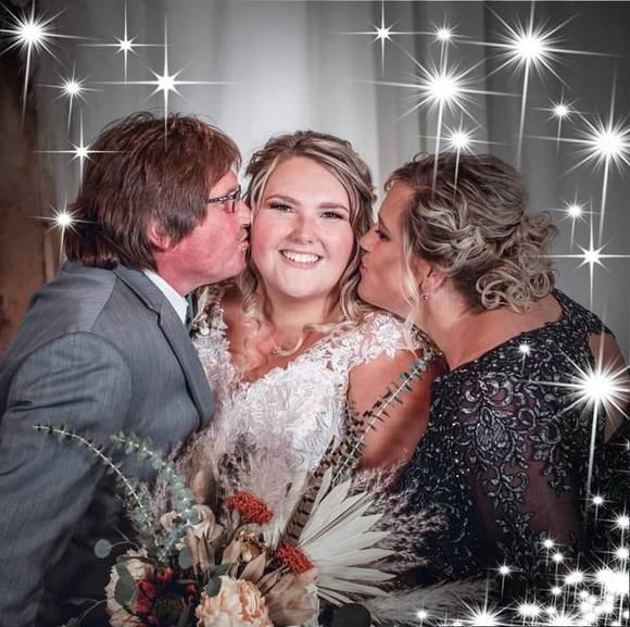 Paula Hanson-strait - Poshmark Profile Picture of Paula Hanson-strait (@pstrait) on Poshmark