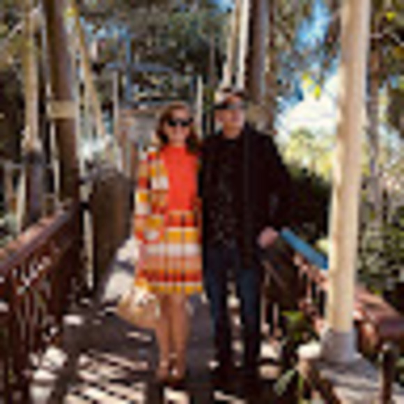 Profile Picture of Alison Matthews (@amatthews1088) on Poshmark