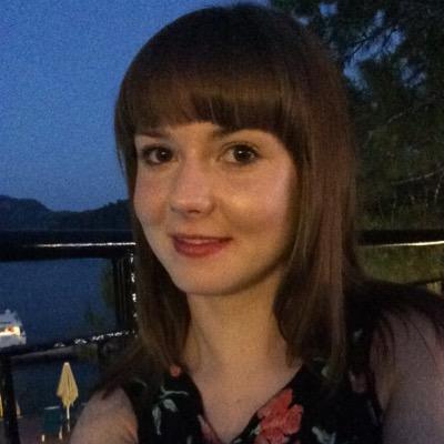 Profile Picture of Hayley Hollis (@HayleyHollis95) on Twitter