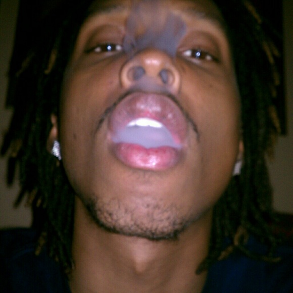 Profile Picture of Patrick Dixon (@wavywave) on Poshmark