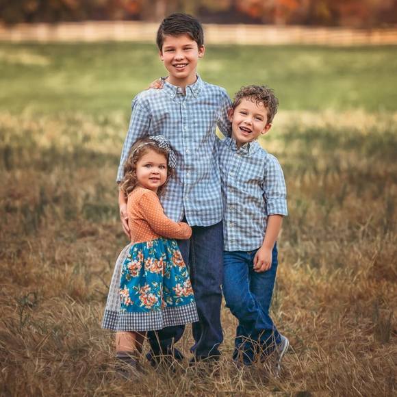 Profile Picture of Haley Gogolin (@hrg524) on Poshmark