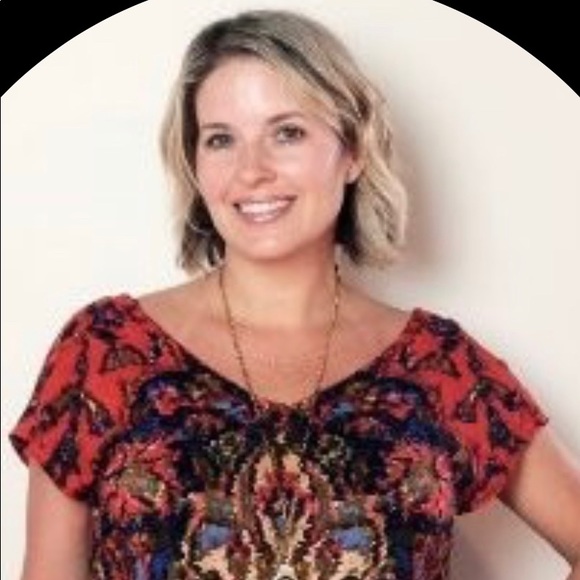 Profile Picture of Andrea Fitzpatrick (@andrealytton) on Poshmark