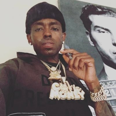 Profile Picture of Al Capone (@JamesCa99436528) on Twitter