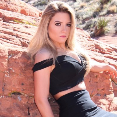 Profile Picture of Ashley Lee (@@Catheryne_lee) on Twitter