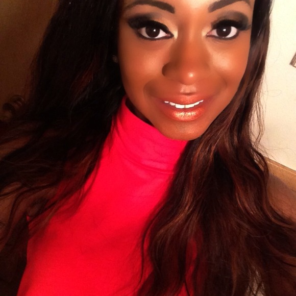 Profile Picture of Simone Key (@tattoobarbiesk) on Poshmark