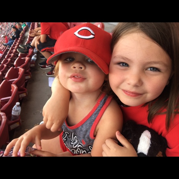 Profile Picture of Pamela Lovett (@lovett1780) on Poshmark