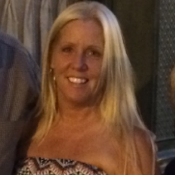 Profile Picture of Sarah Shavor (@sss1967) on Poshmark