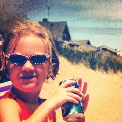 Profile Picture of Jodie (@Judge_Jodie) on Twitter