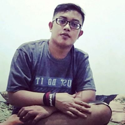 Profile Picture of Ian_B'deck (@deck_ian) on Twitter