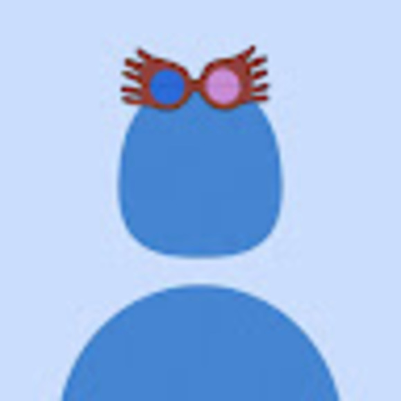 Profile Picture of Layla Surafel (@surafellayla) on Poshmark
