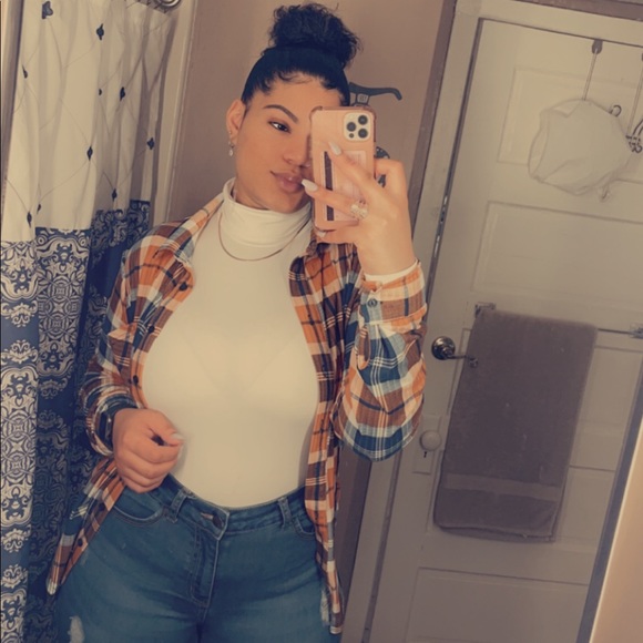 Profile Picture of Heidy Jimenez (@loveeheidii) on Poshmark
