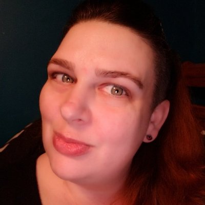 Profile Picture of Janet Barton (@mwf_mom_of_4) on Twitter