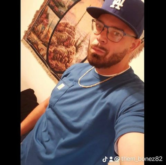 Profile Picture of Tommy Locklear (@them_bonez82) on Poshmark