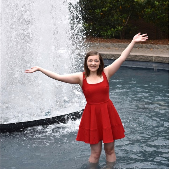 Profile Picture of Briana Bishop (@bmcneil04) on Poshmark