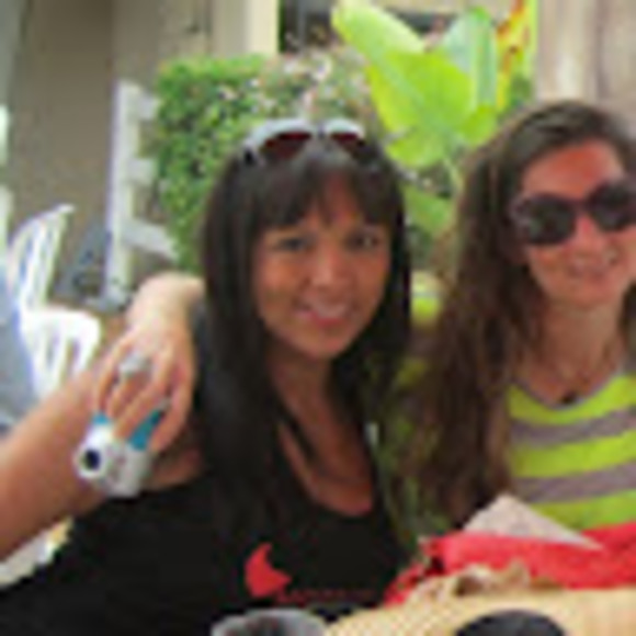 Michelle Hernandez - Poshmark Profile Picture of Michelle Hernandez (@michellenicki21) on Poshmark