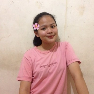 Profile Picture of Zai🌻 (@Clairearceo3) on Twitter