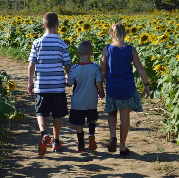 Profile Picture of Heather Bozzi barton (@bozz120) on Poshmark