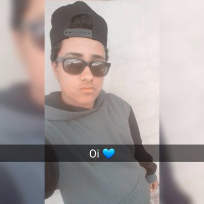 Profile Picture of Jean Carloss (@JeanLorenz13) on Twitter