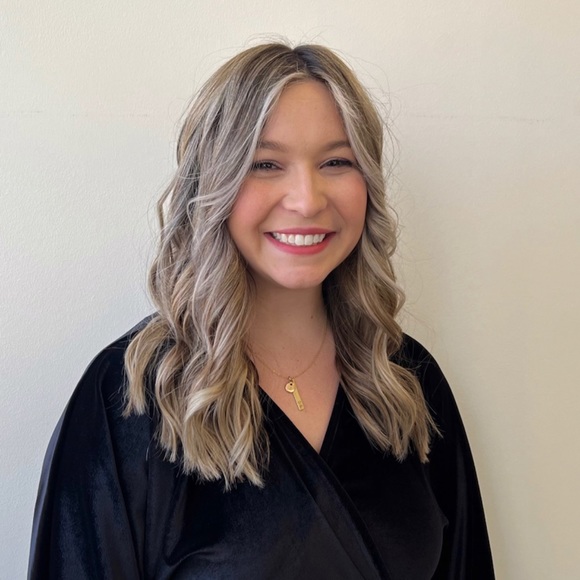 Jessica Parmelee - Poshmark Profile Picture of Jessica Parmelee (@jessicaparme187) on Poshmark