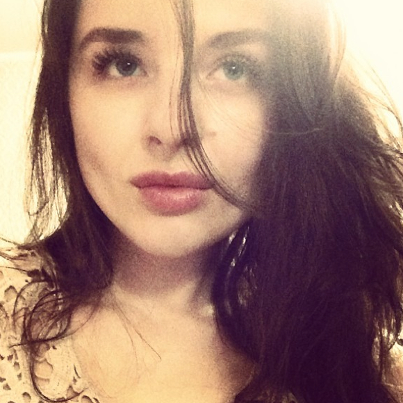 Siena Gotter - Poshmark Profile Picture of Siena Gotter (@alex72) on Poshmark