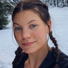 Profile Picture of Colby Breanne (@Petersoncolby) on Pinterest