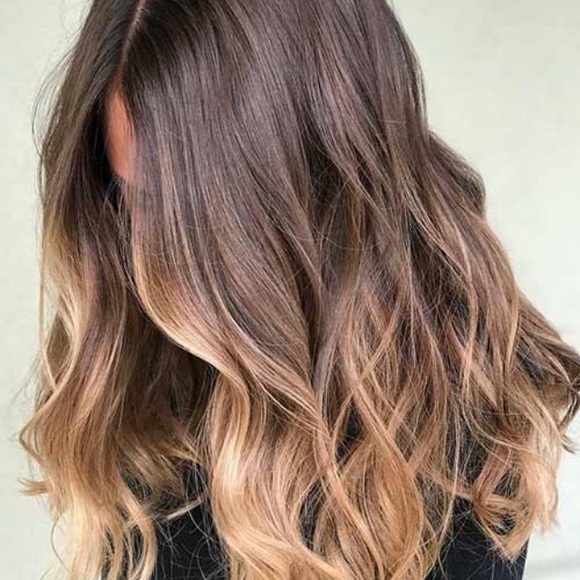 Profile Picture of Livvie Acord (@livvieacord) on Poshmark