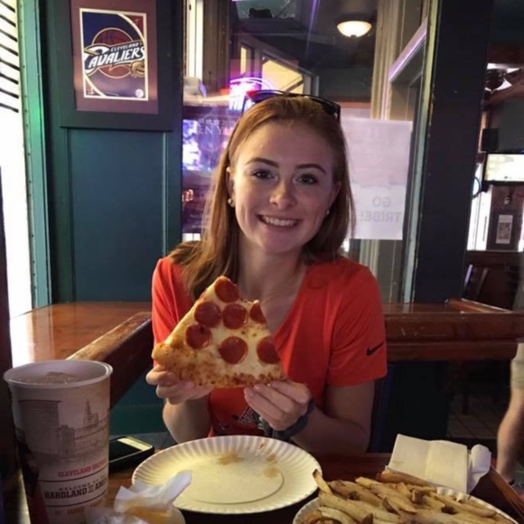 Profile Picture of Maegan Andrykovitch (@meggy02) on Poshmark