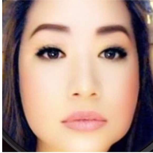 Profile Picture of Jenny Hizon (@jennyhizon) on Poshmark