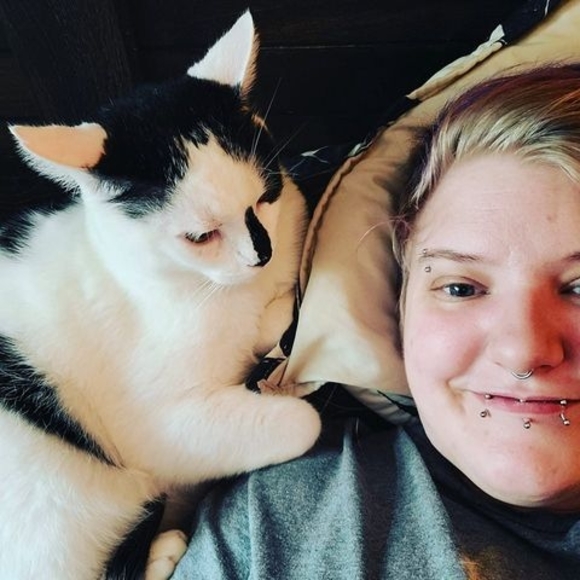 Profile Picture of Felix Vaubel (@felixvaubel) on Poshmark