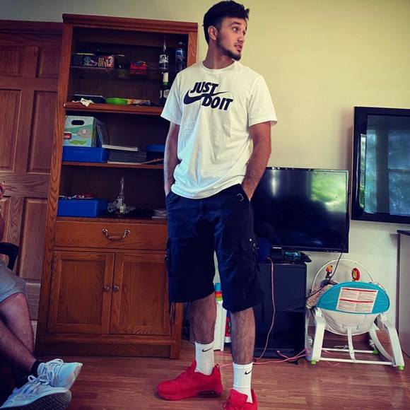 Profile Picture of Charles Hudson (@chhudson98) on Poshmark