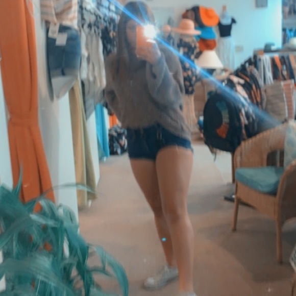 Profile Picture of Grace Walsh (@gwalsh05) on Poshmark