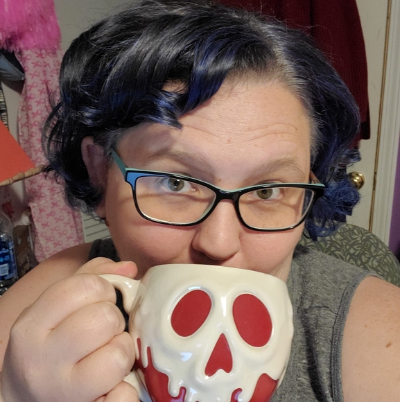 Stephanie Thiede - Poshmark Profile Picture of Stephanie Thiede (@sthiede01) on Poshmark