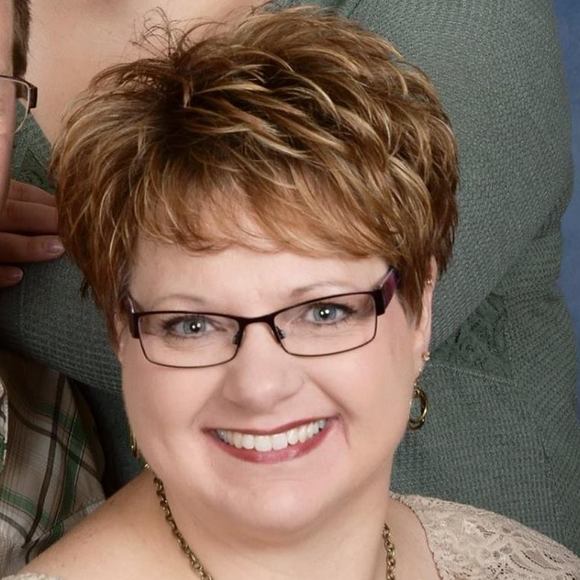 Profile Picture of Deana Tranby (@deanatranby) on Poshmark