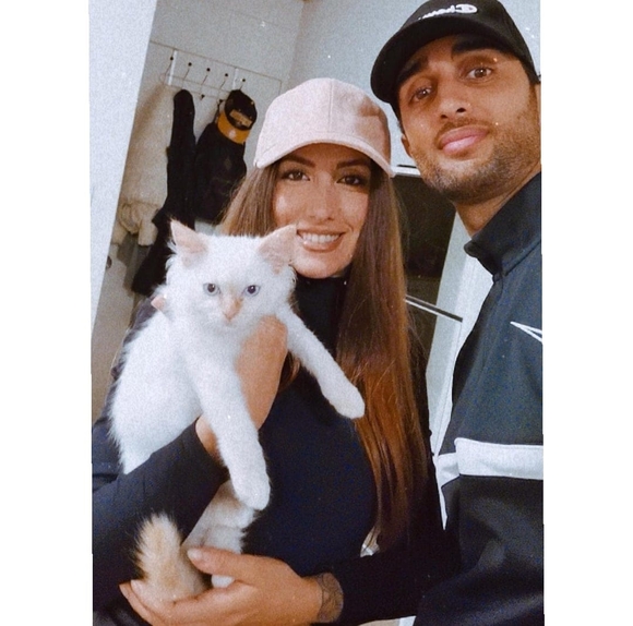 Profile Picture of Andrijana Milosevic (@andrijanamil677) on Poshmark