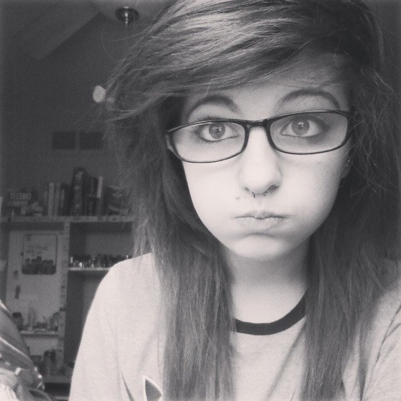 Profile Picture of Megan Ransford (@megoverboard) on Poshmark