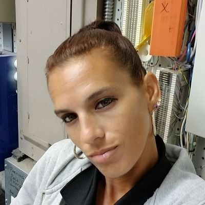 Profile Picture of Maria (@maria_zach) on Twitter