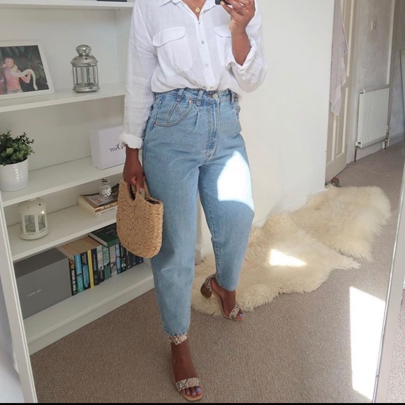 Profile Picture of Rene Hunter-wright (@retnuhcloset) on Poshmark