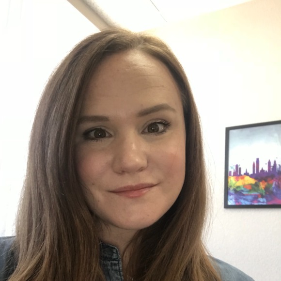 Profile Picture of Christina Virden (@christinal949) on Poshmark