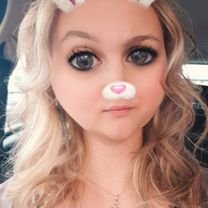 Profile Picture of Zoé Robert Guillot (@GuillotZoe) on Twitter