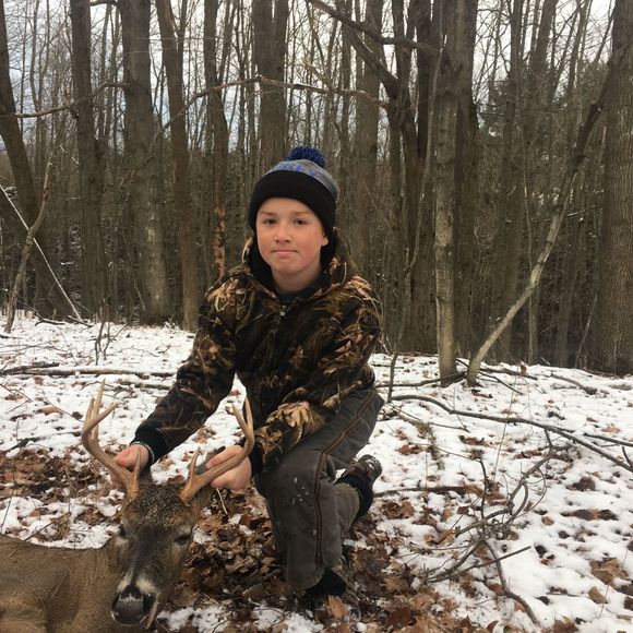 Profile Picture of Reece Servatius (@reeceservatius) on Poshmark