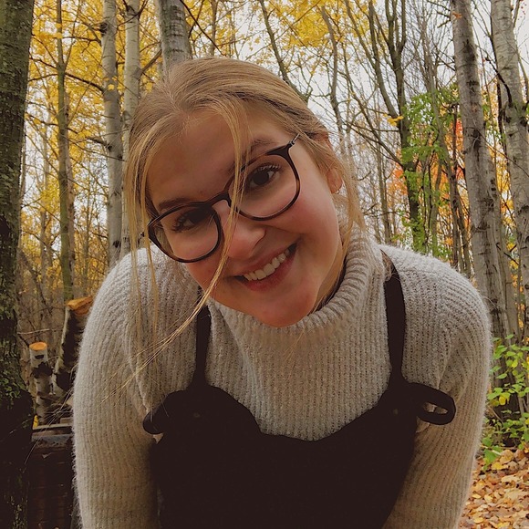 Profile Picture of Eryn Poot (@erynpoot) on Poshmark