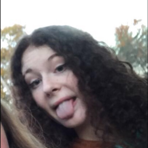 Profile Picture of Alana Waitkus (@alanawaitkus) on Poshmark