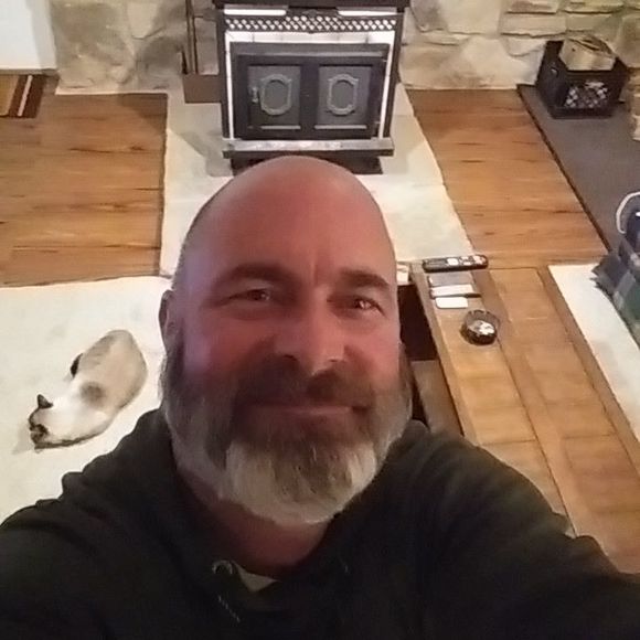 Profile Picture of Kevin Ashabranner (@kashabranner) on Poshmark