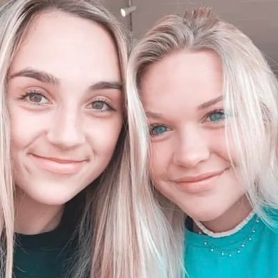 Profile Picture of Lydia Schultz (@jar_lyd) on Twitter