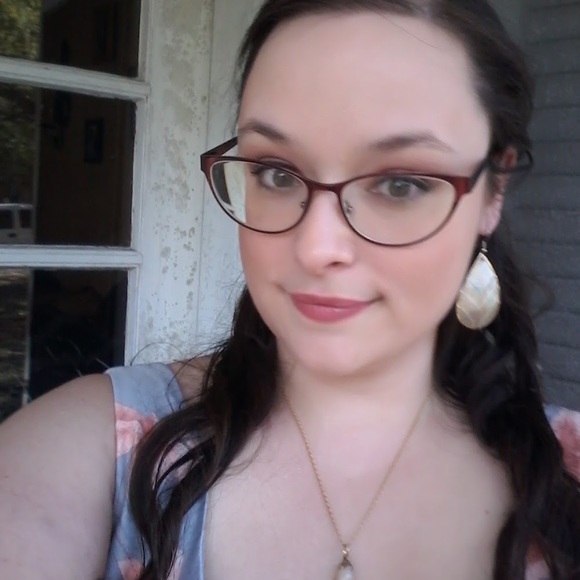 Profile Picture of Amy Tomaszewski (@gypsyheart1142) on Poshmark