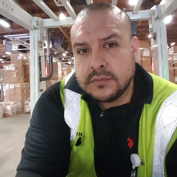 Profile Picture of Juan Gama (@jgama1818) on Poshmark