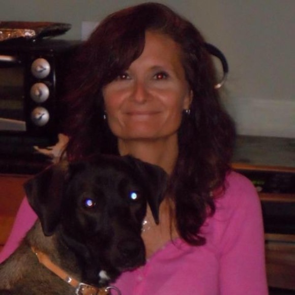 Profile Picture of Kathy Rafuse (@kathyrafuse) on Poshmark