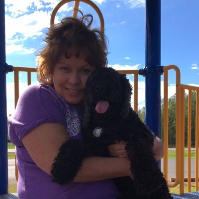 Profile Picture of Paula Neuman (@newgirlontwitt) on Twitter